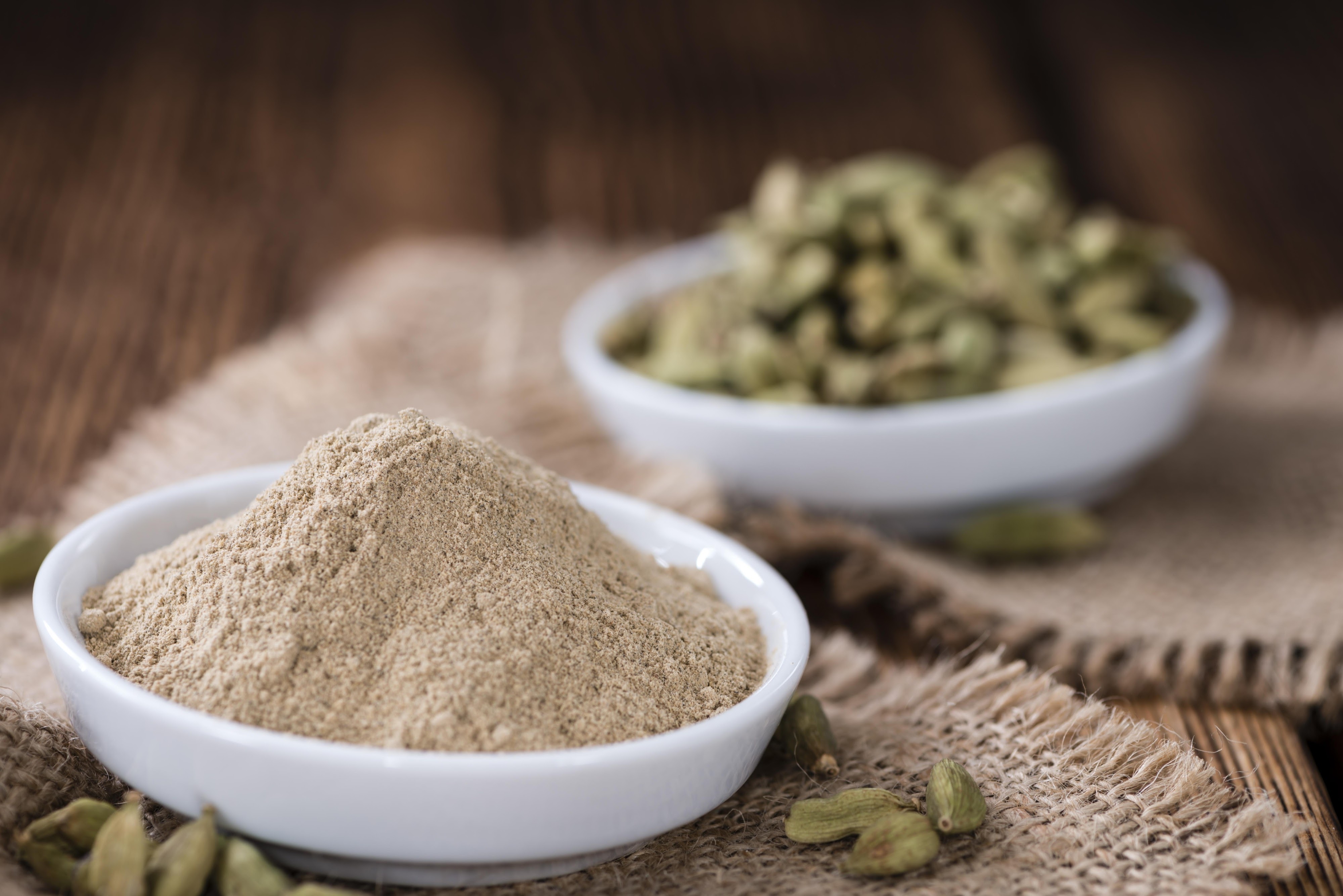 GREEN CARDAMOM POWDER